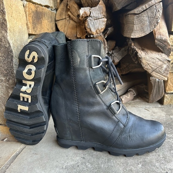 Sorel Joan of Arctic wedge II waterproof leather Black Wedge Boots Sz-8.5. N - Picture 2 of 11